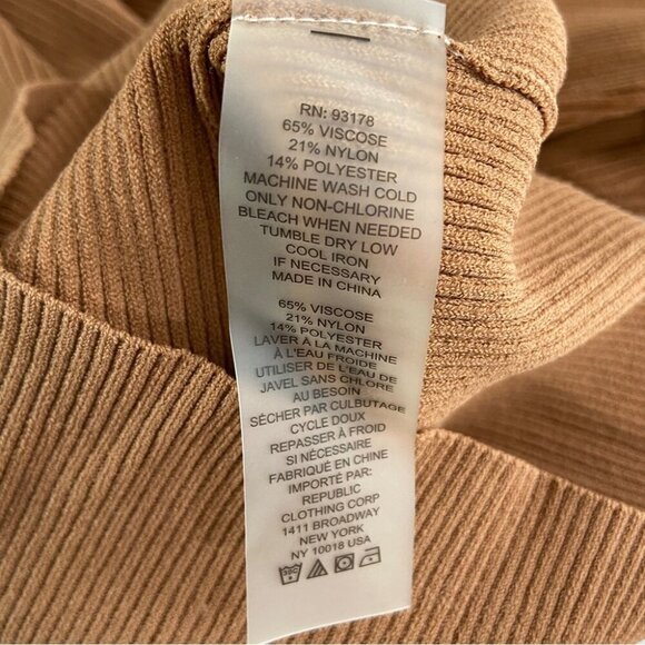 NWT Elie Tahari Long Sleeve Mock Neck Keyhole Sweater Size XS - Picture 6 of 6